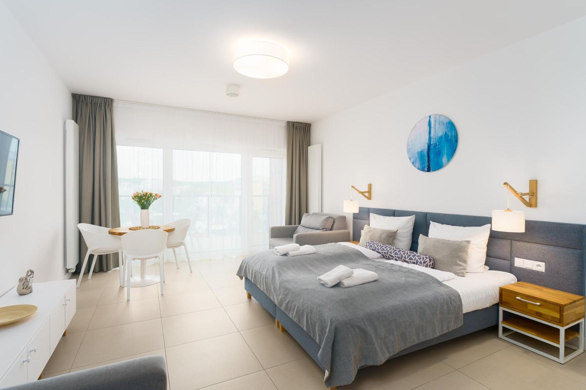Aquamarina Prima Deluxe Studios With Sea View By Noclegi Renters Miedzyzdroje Esterno foto