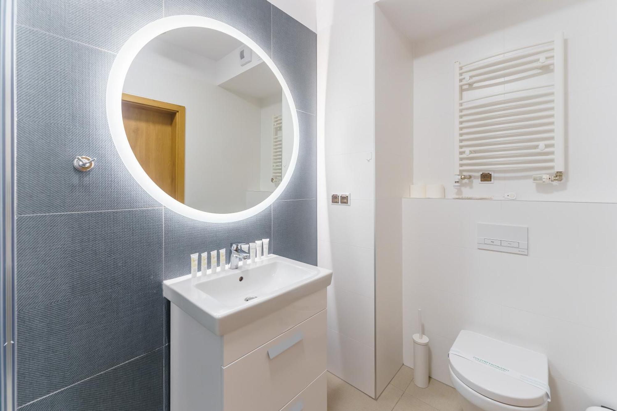 Aquamarina Prima Deluxe Studios With Sea View By Noclegi Renters Miedzyzdroje Esterno foto