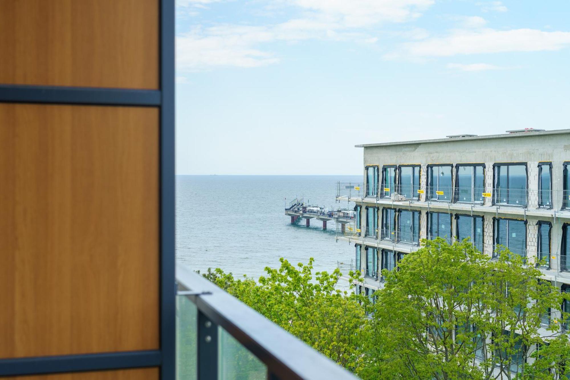 Aquamarina Prima Deluxe Studios With Sea View By Noclegi Renters Miedzyzdroje Esterno foto