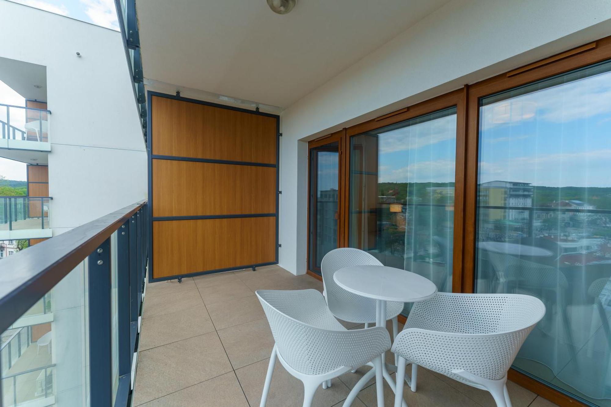 Aquamarina Prima Deluxe Studios With Sea View By Noclegi Renters Miedzyzdroje Esterno foto